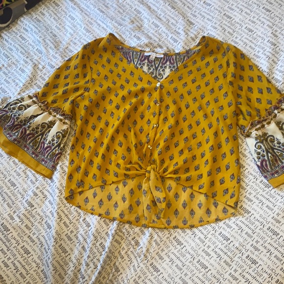 Blouse - Picture 2 of 3